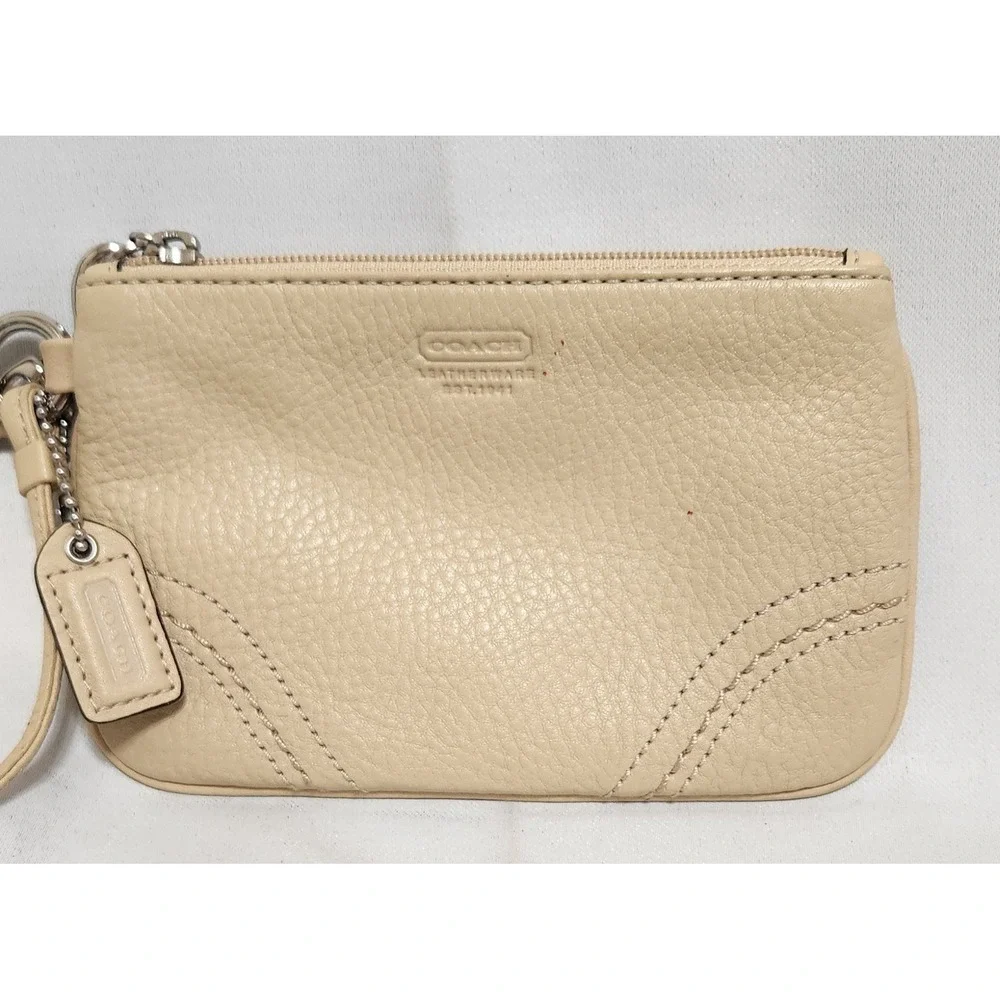 Coach Pebbled Leather Wristlet Cream Beige Silver Hardware Zip Pouch Small Bag